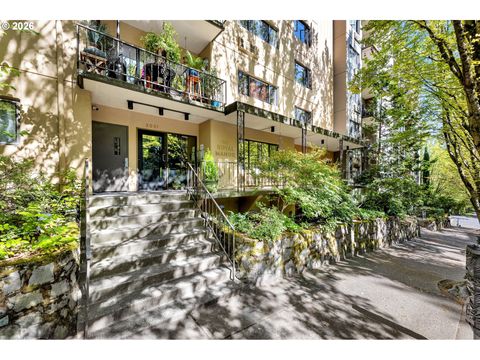 2021 SW Main St Unit 33, Portland, OR 97205 - #: 799293723