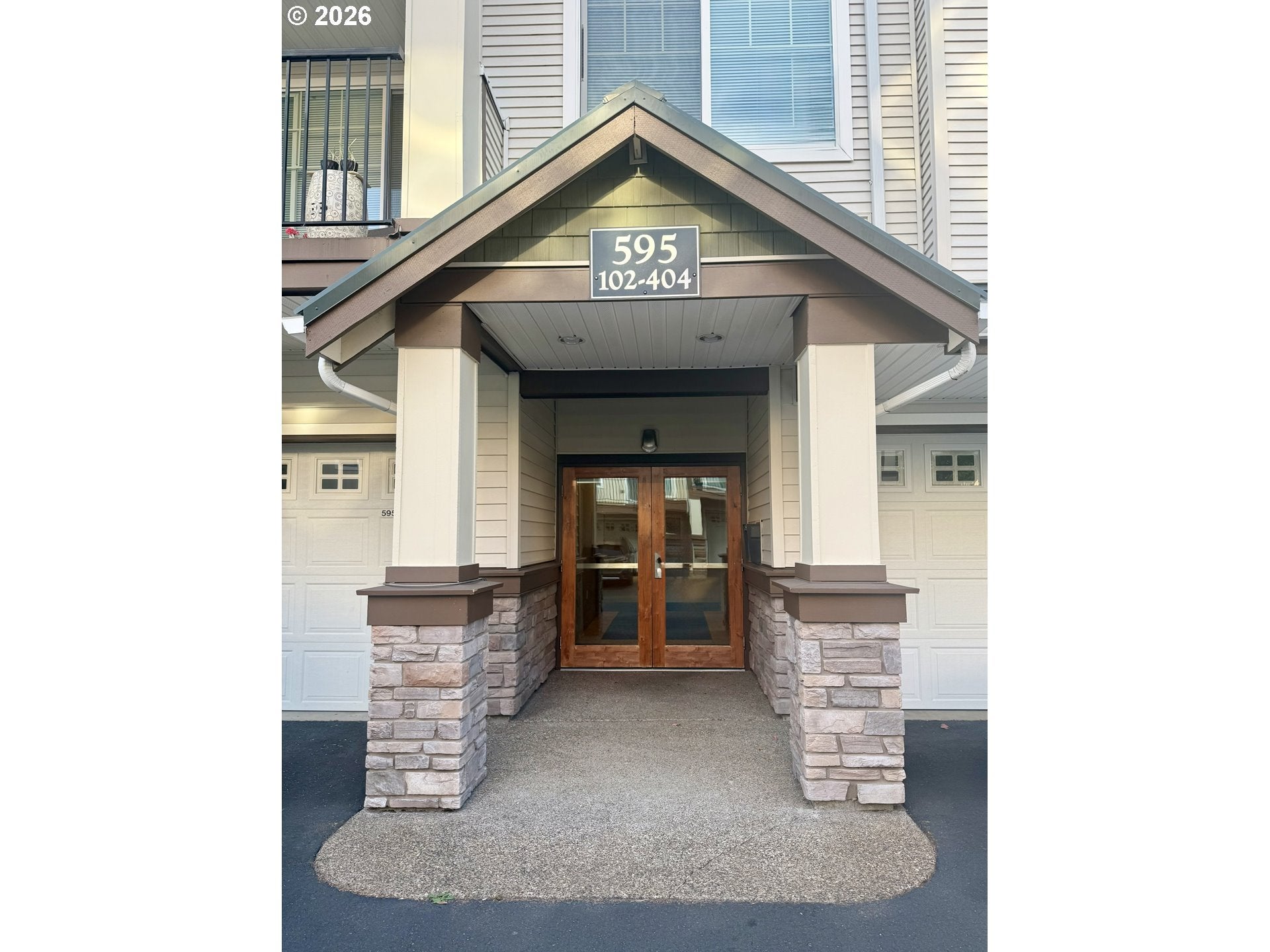 595 NW LOST SPRINGS TER 402