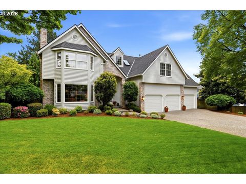 Photo of 14590 SW Peachtree Dr, Portland, OR 97224 (MLS # 378727996)