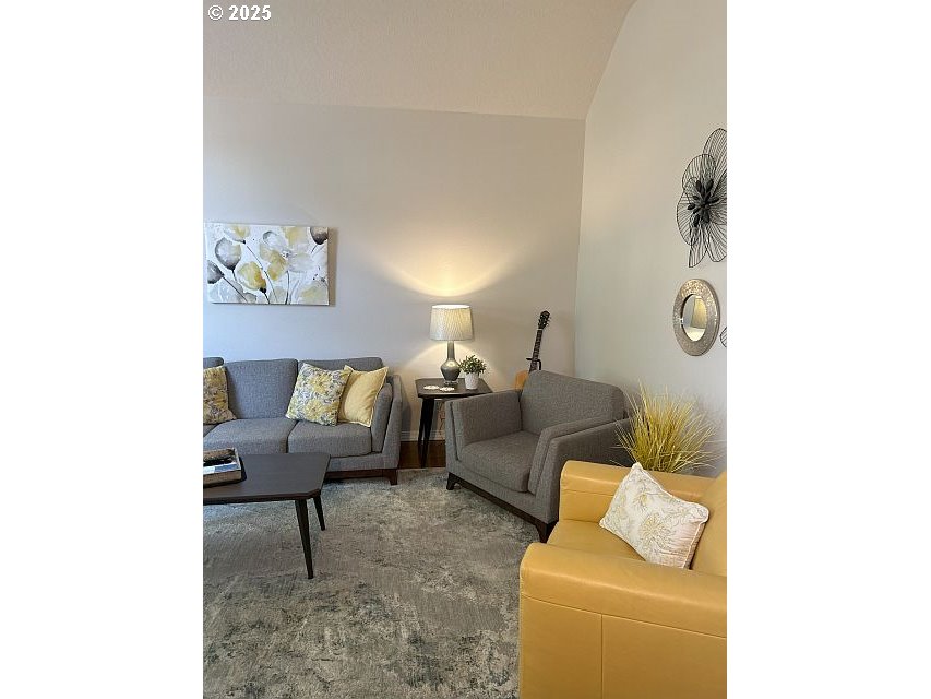 30777 SW KENSINGTON DR