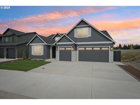 Photo of 1124 N 44th Pl, Ridgefield, WA 98642 (MLS # 183813859)