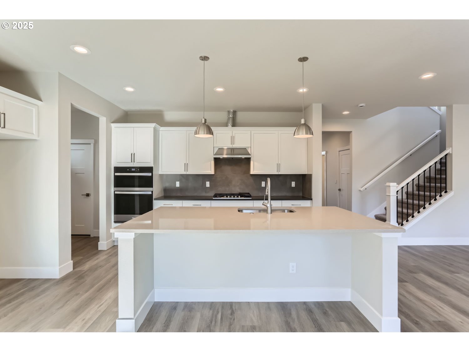 Sherwood, Oregon 97140, United States, 5 Bedrooms Bedrooms, ,3 BathroomsBathrooms,Residential,Active,47057