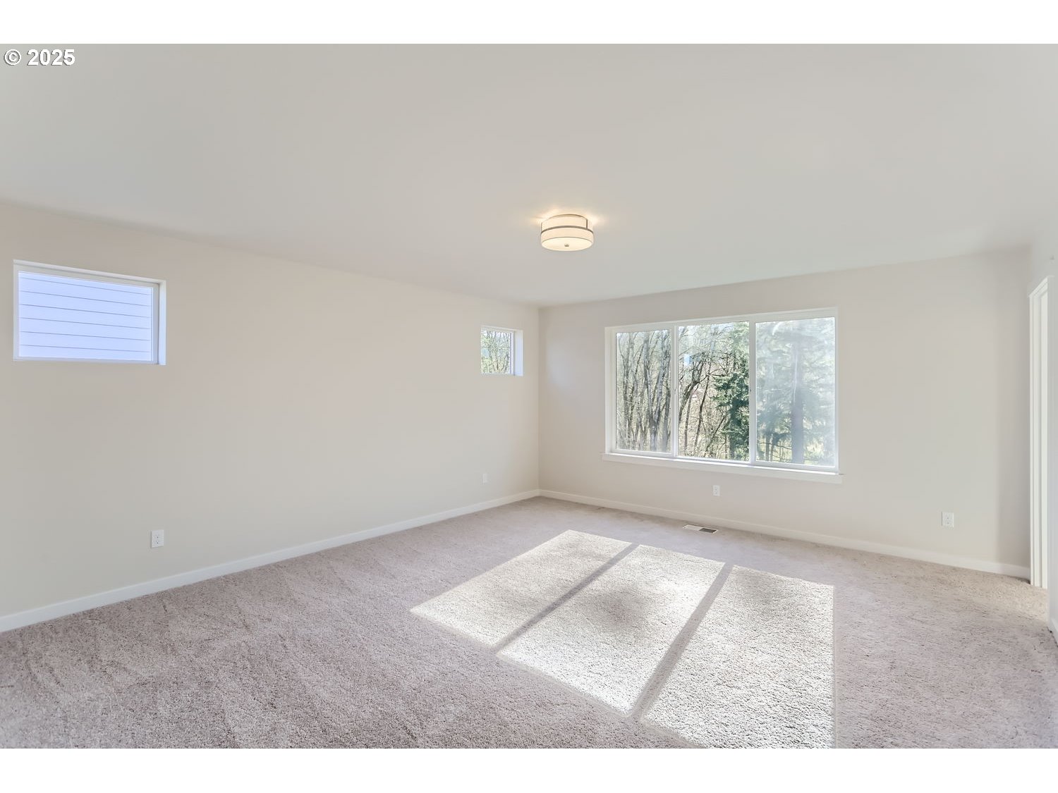 Sherwood, Oregon 97140, United States, 5 Bedrooms Bedrooms, ,3 BathroomsBathrooms,Residential,Active,47057