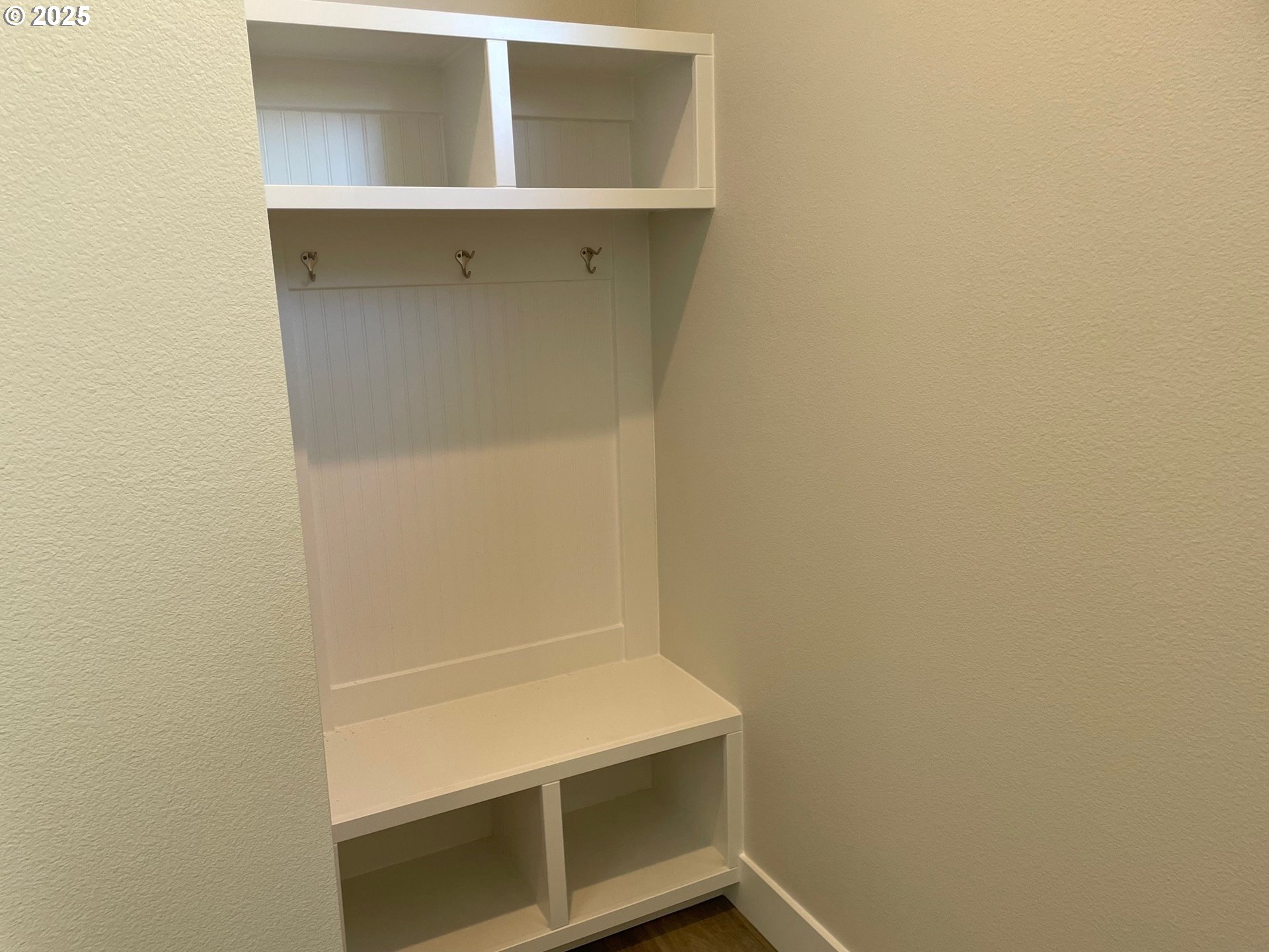 Sherwood, Oregon 97140, United States, 5 Bedrooms Bedrooms, ,3 BathroomsBathrooms,Residential,Active,47057