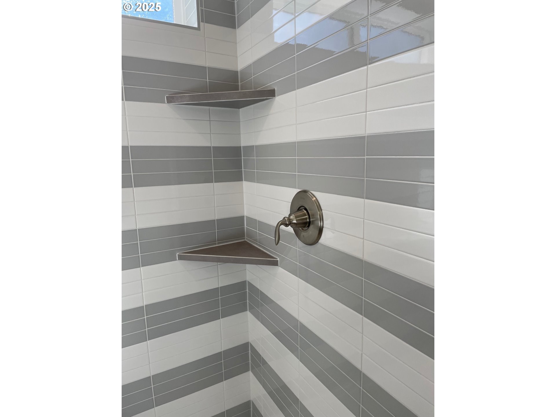 Sherwood, Oregon 97140, United States, 5 Bedrooms Bedrooms, ,3 BathroomsBathrooms,Residential,Active,47057