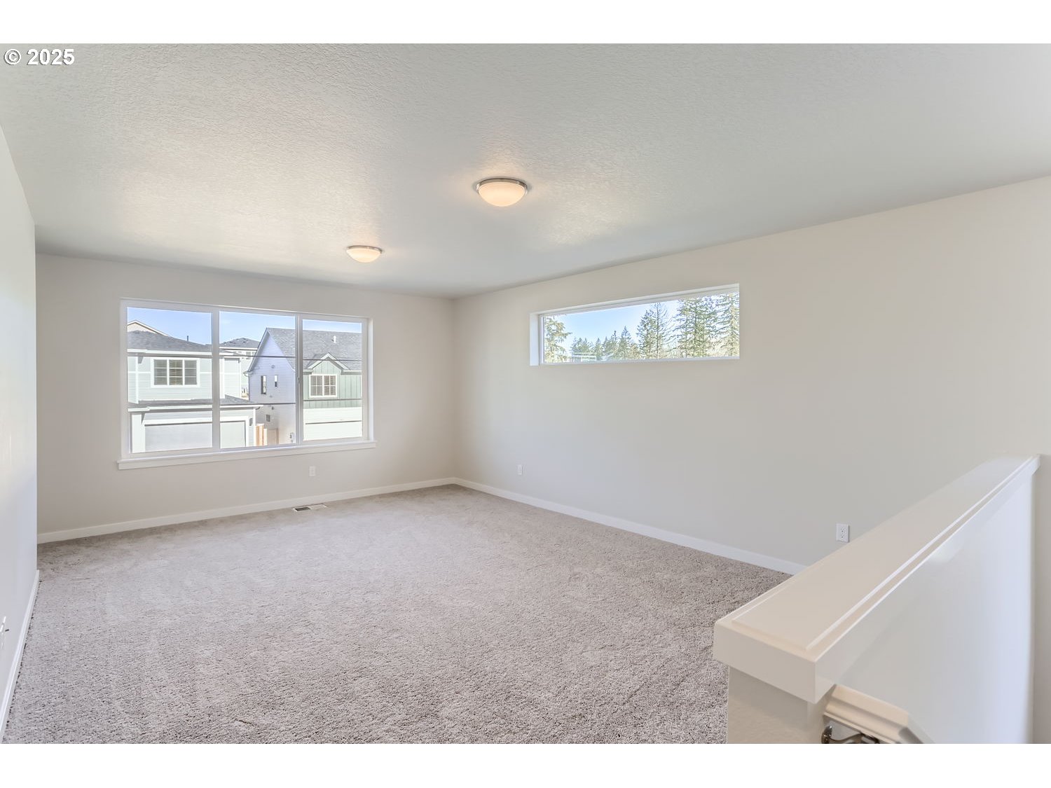 Sherwood, Oregon 97140, United States, 5 Bedrooms Bedrooms, ,3 BathroomsBathrooms,Residential,Active,47057