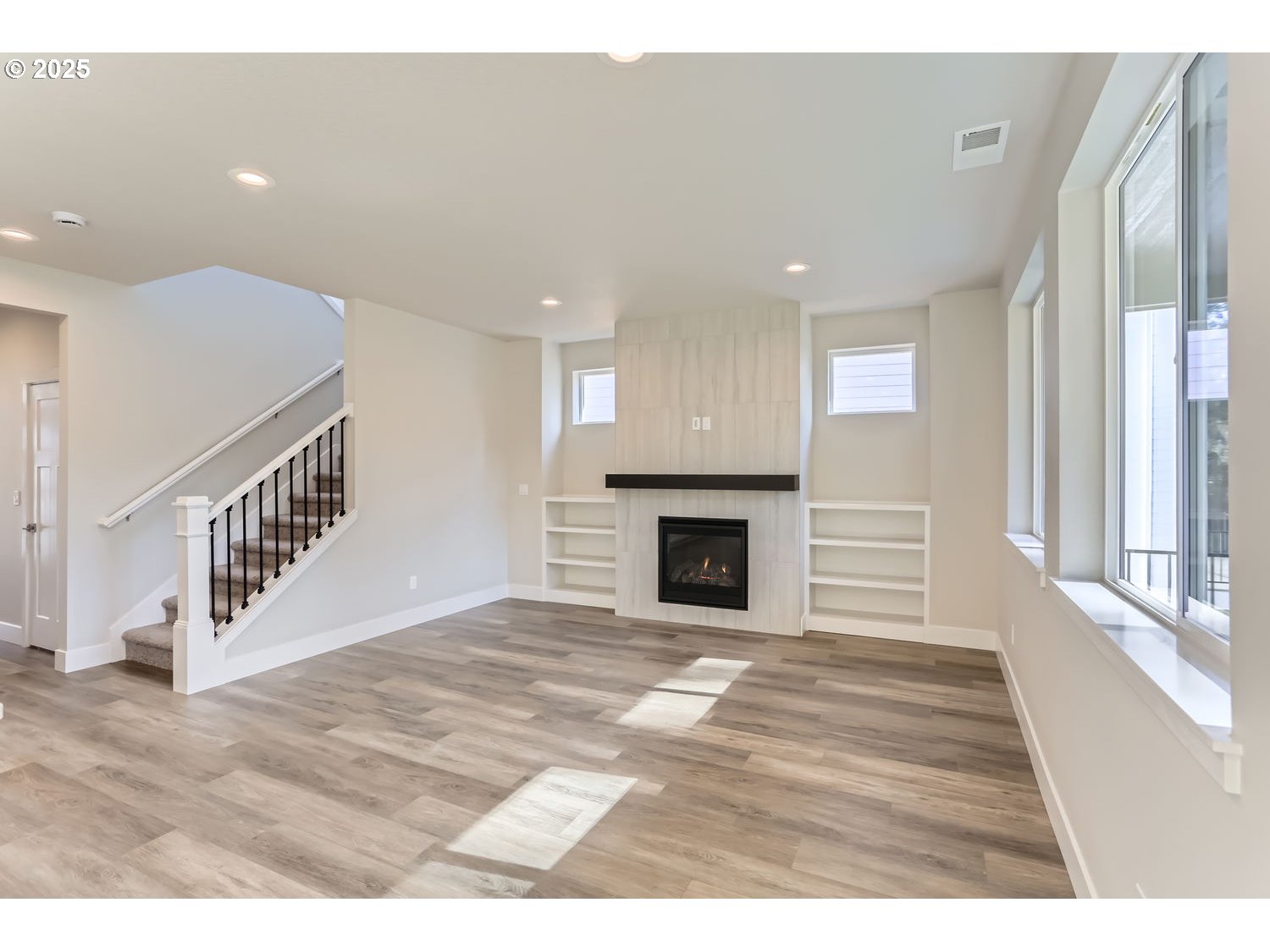 Sherwood, Oregon 97140, United States, 5 Bedrooms Bedrooms, ,3 BathroomsBathrooms,Residential,Active,47057