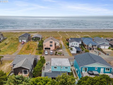 A home in Rockaway Beach