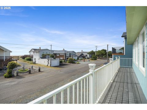 A home in Rockaway Beach