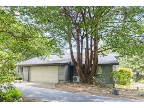 17454 BLUFF DR Brookings OR 97415