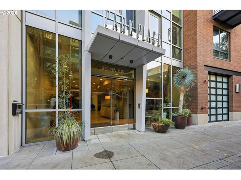 922 NW 11TH AVE 305 Portland OR 97209