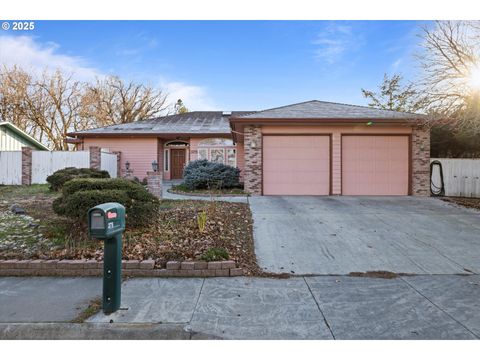 A home in Hermiston