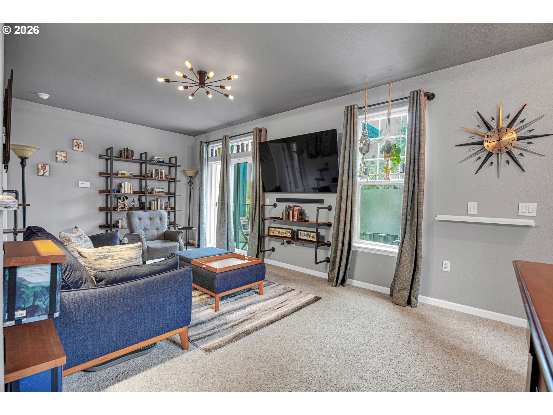 925 SPRINGTREE LN