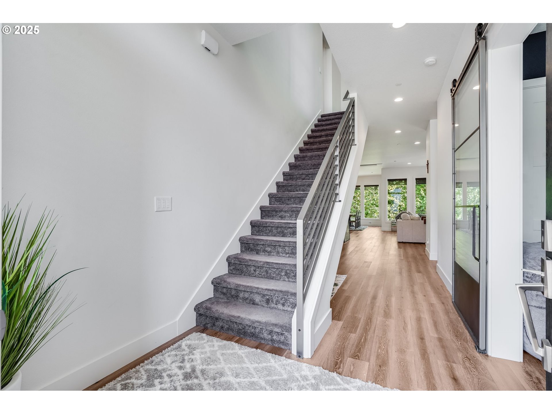 634 NE PROVINCE CT