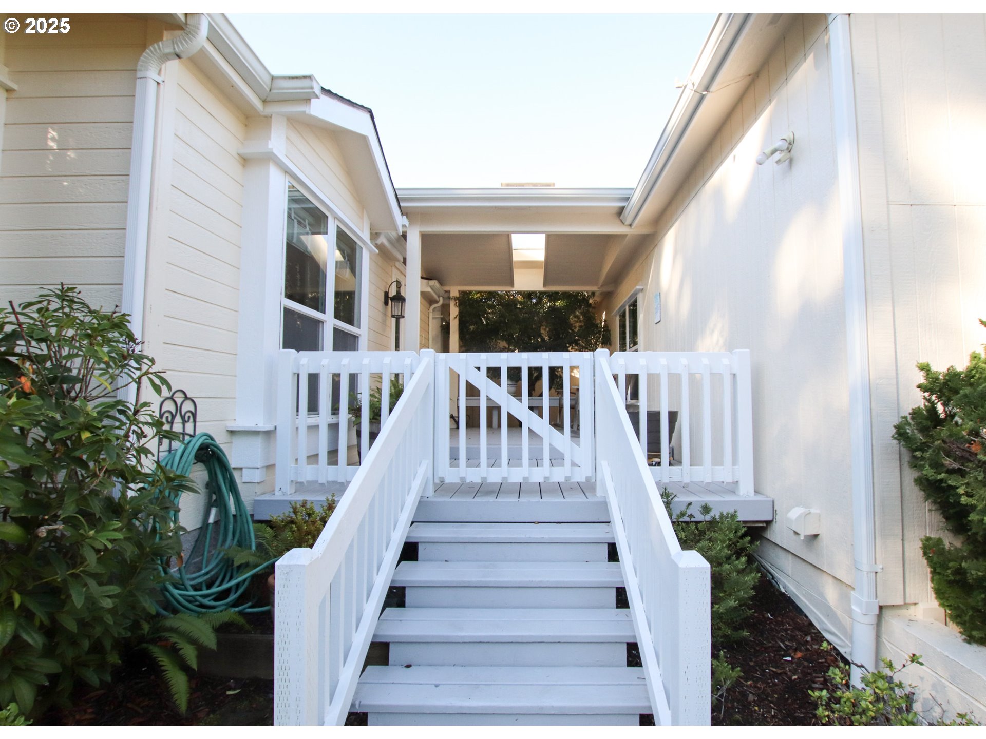 904 LILLIE CIRCLE CT