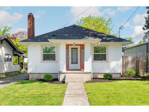 7816 N BELKNAP AVE Portland OR 97217