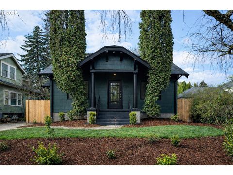 7215 SE 20TH AVE Portland OR 97202