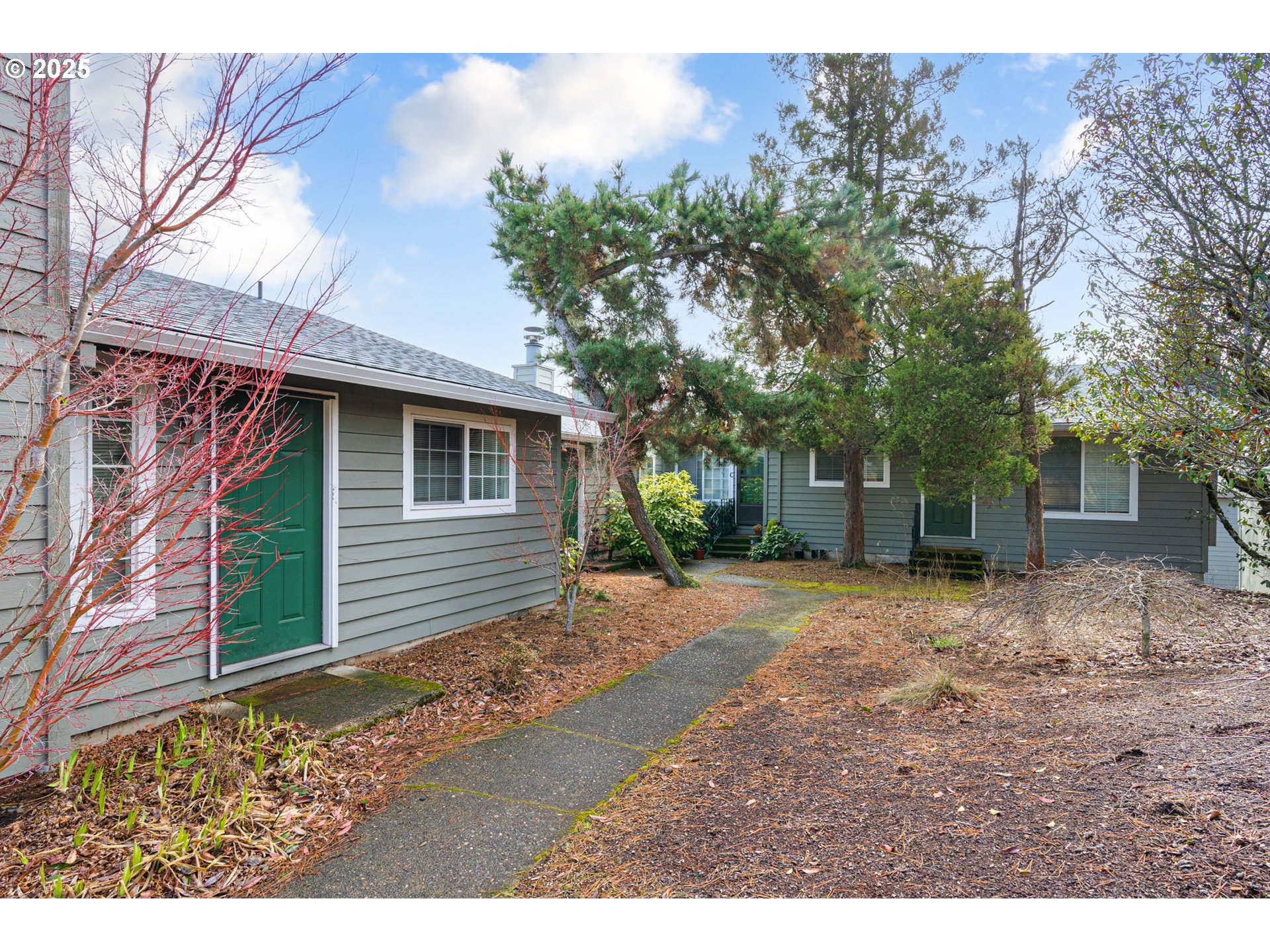6654 SW CAPITOL HWY