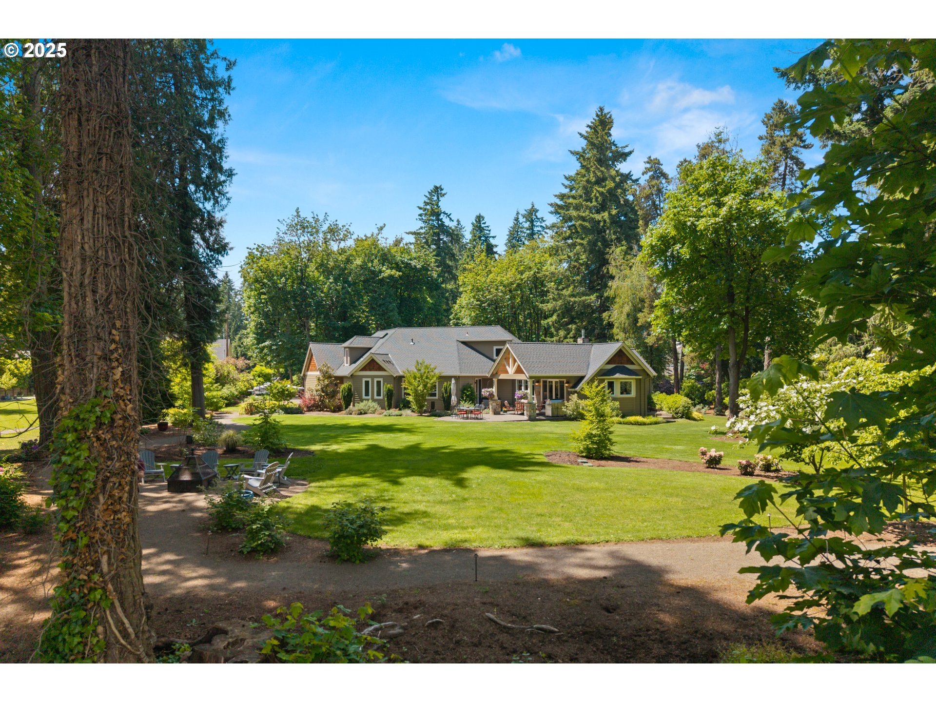 31678 SW ISLE WAY LN