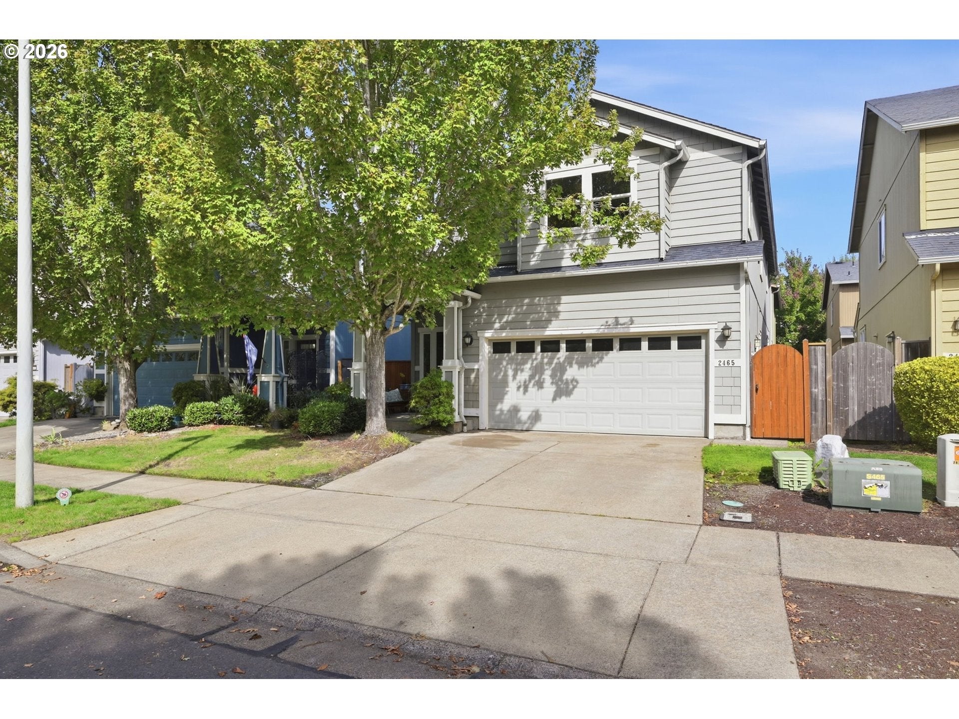 2465 PARK VIEW DR