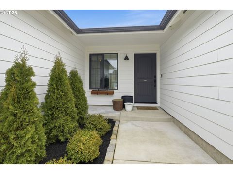 Tiny photo for 332 Owens Way, Creswell, OR 97426 (MLS # 354280349)