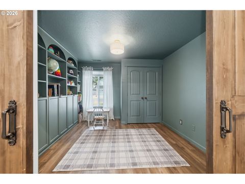 Tiny photo for 332 Owens Way, Creswell, OR 97426 (MLS # 354280349)