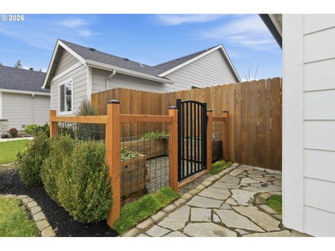 Tiny photo for 332 Owens Way, Creswell, OR 97426 (MLS # 354280349)