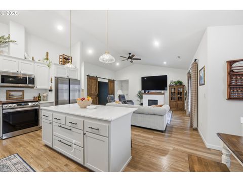 Tiny photo for 332 Owens Way, Creswell, OR 97426 (MLS # 354280349)