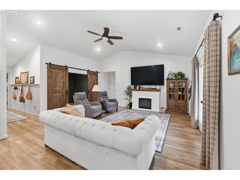 Tiny photo for 332 Owens Way, Creswell, OR 97426 (MLS # 354280349)