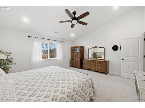 Tiny photo for 332 Owens Way, Creswell, OR 97426 (MLS # 354280349)