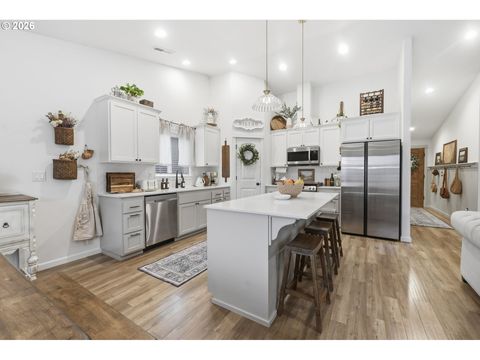 Tiny photo for 332 Owens Way, Creswell, OR 97426 (MLS # 354280349)