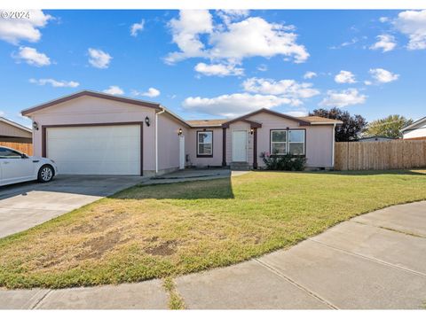 A home in Hermiston