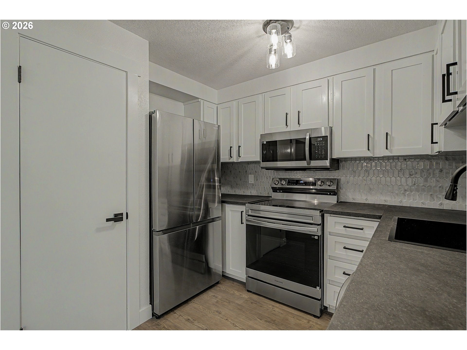 18435 NE GLISAN ST 10