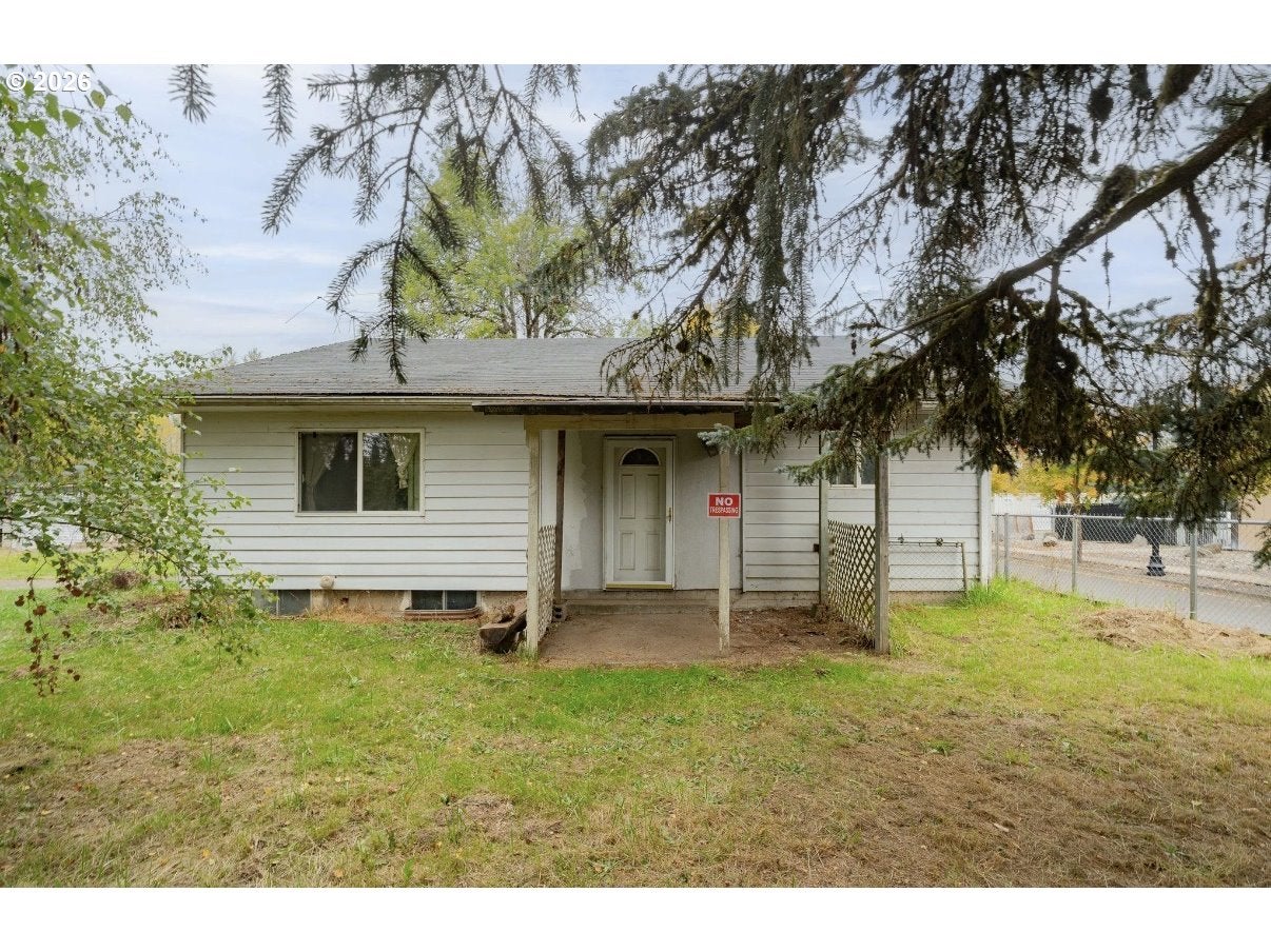 2312 SE EATON BLVD