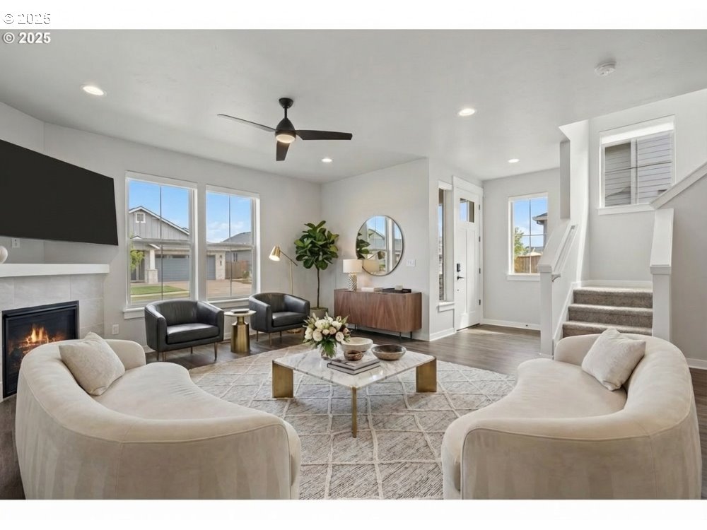 8058 SE REDDINGTON ST