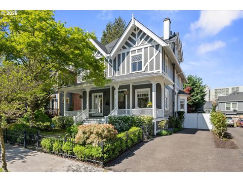 2035 NW KEARNEY ST Portland OR 97209