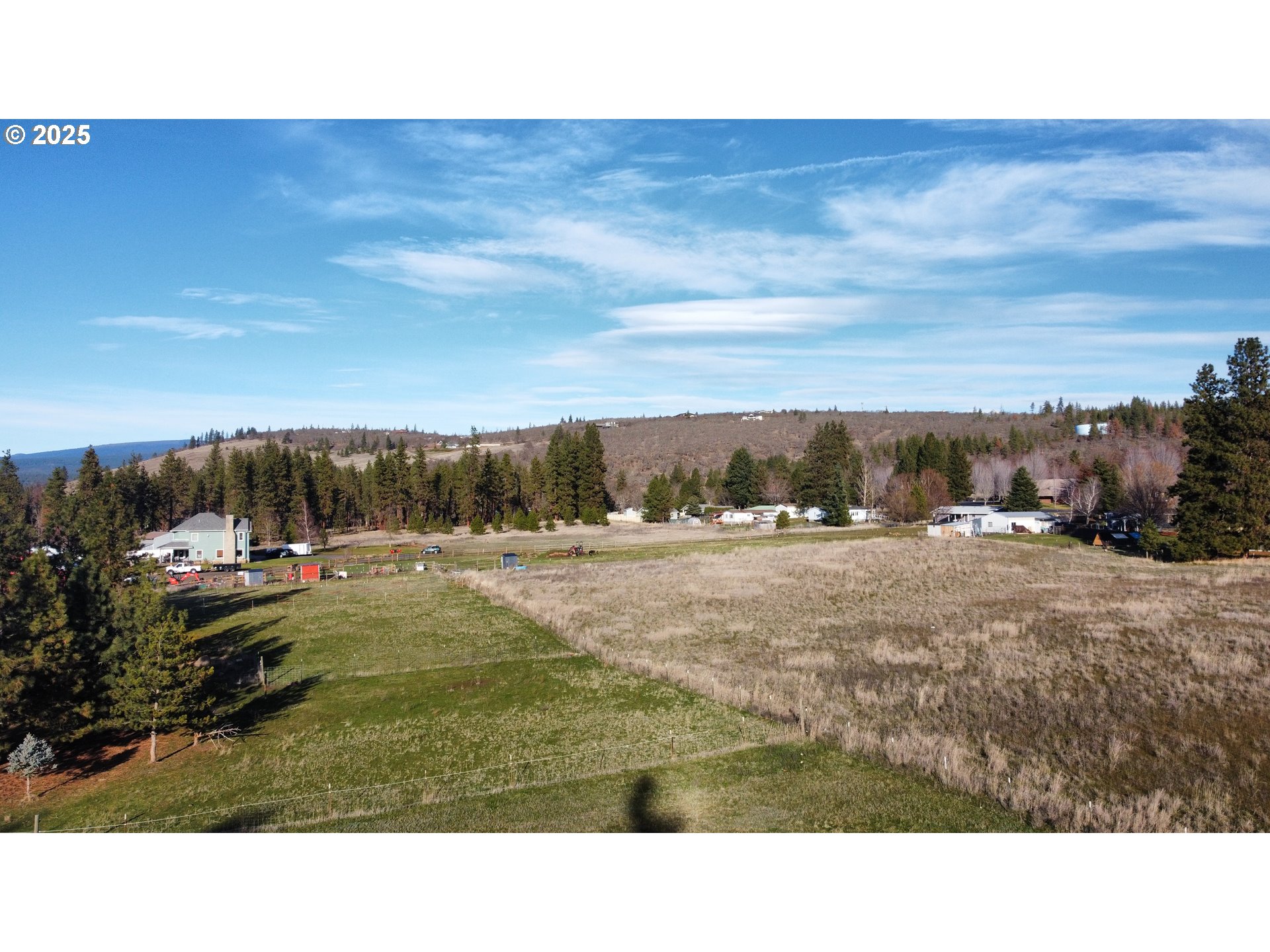 Photo 1 of 11 — 4 Kenny CT, Goldendale, WA 98620