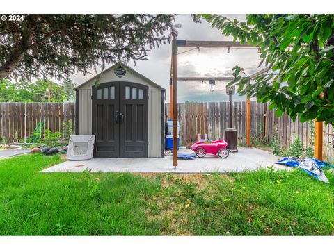 A home in Hermiston