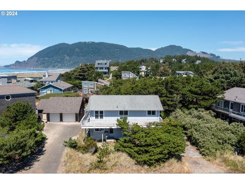 A home in Manzanita