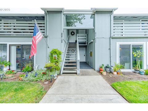 650 HARLOW RD Springfield OR 97477