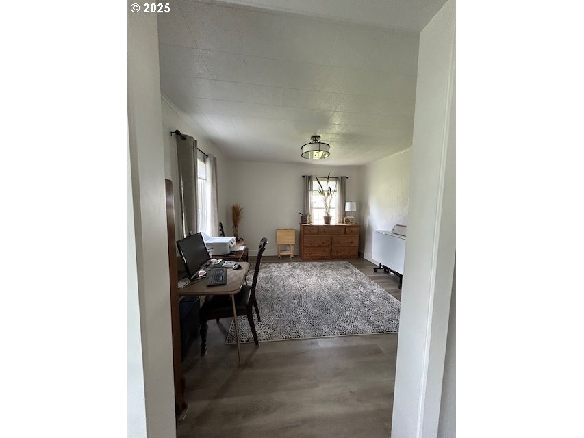 753 RIVERSIDE DR
