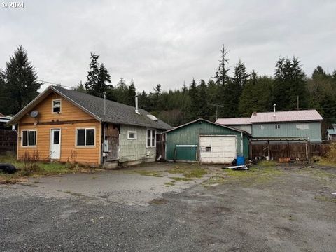 A home in Coos Bay