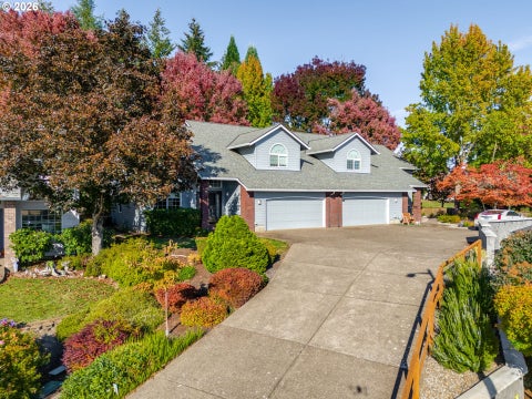 Photo of 568 NW Willamette Ct, McMinnville, OR 97128 (MLS # 755323835)