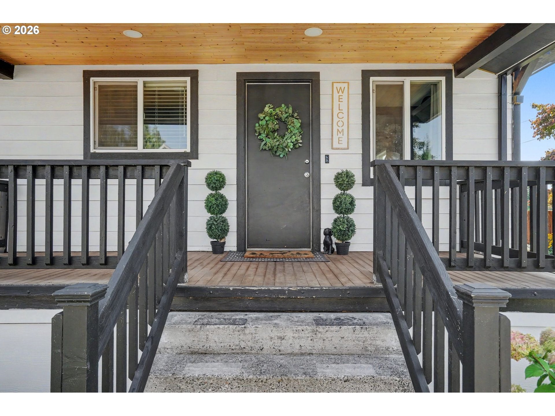 216 E MAIN ST