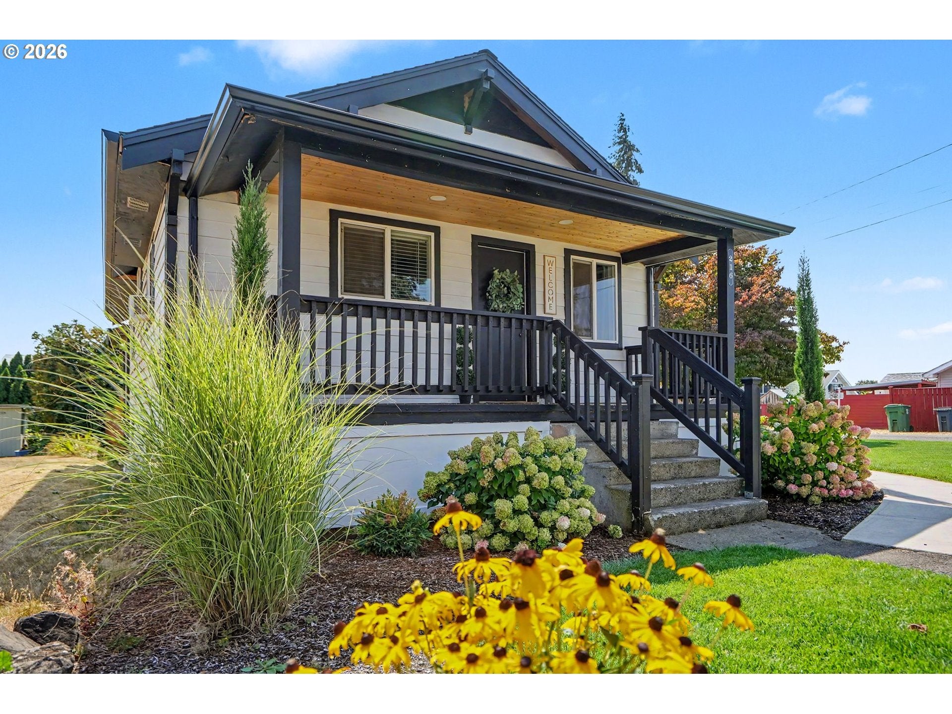 216 E MAIN ST