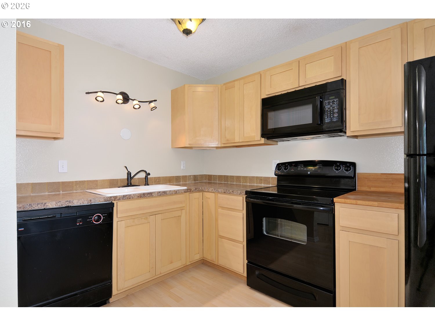 200 SW FLORENCE AVE E1