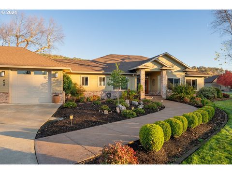 A home in Roseburg