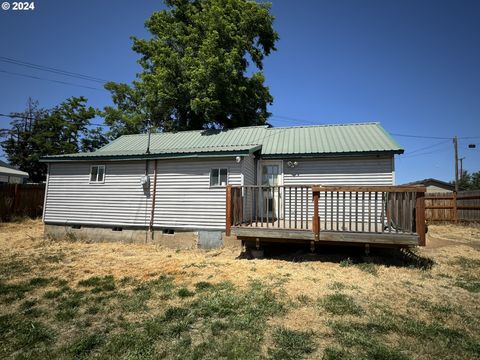 A home in Goldendale