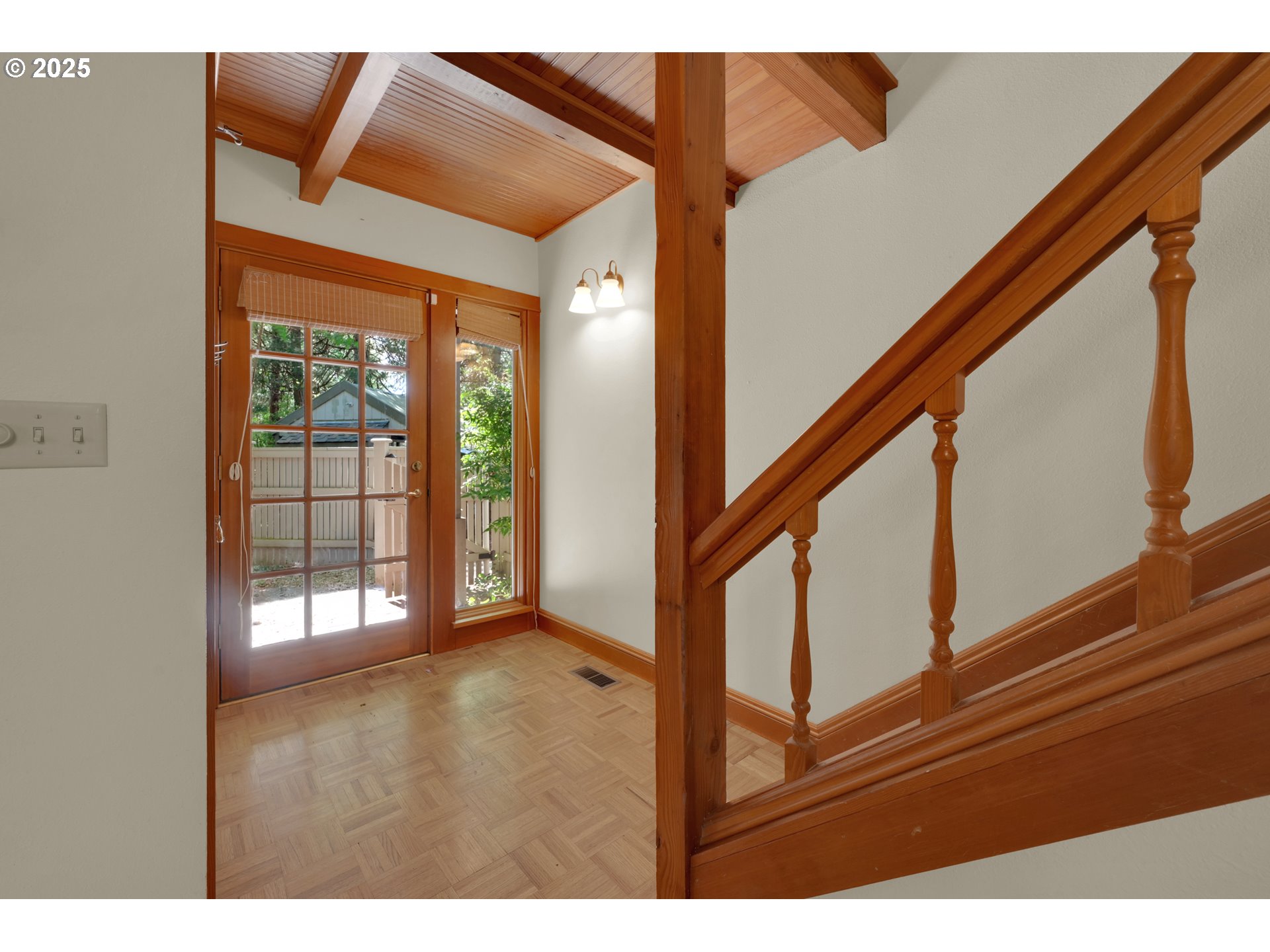 Eugene, Oregon 97401, United States, 2 Bedrooms Bedrooms, ,2 BathroomsBathrooms,Residential,Pending,123892