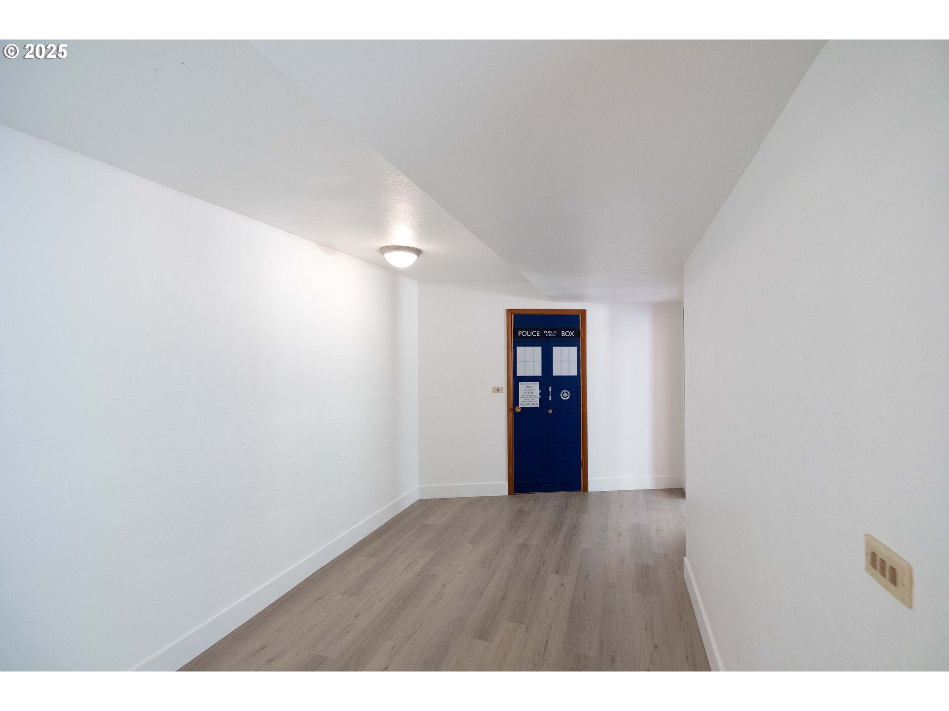 Salem, Oregon 97304, United States, 6 Bedrooms Bedrooms, ,3 BathroomsBathrooms,Residential,Active,168374